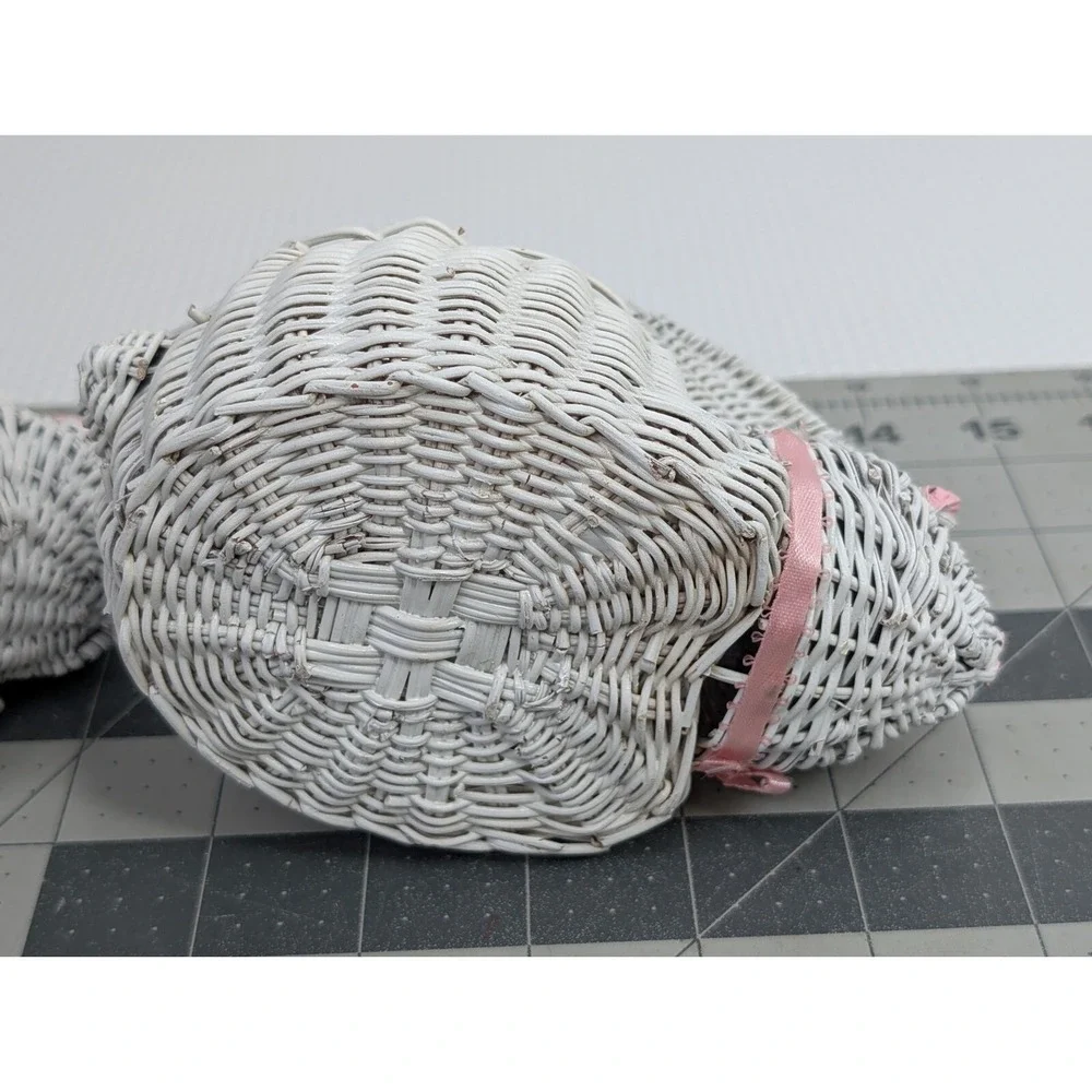 N/A white wicker